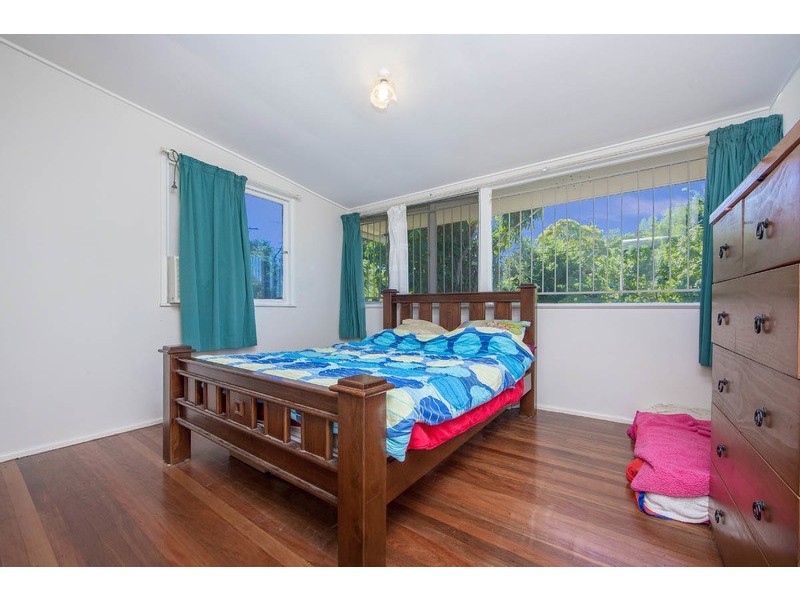 28 Camelia Avenue, Logan Central QLD 4114