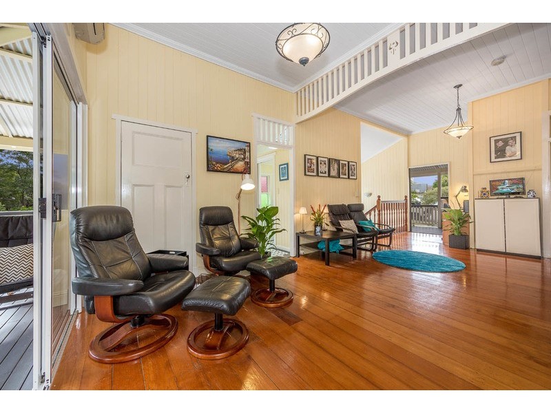 51 Bunya Street, Greenslopes QLD 4120