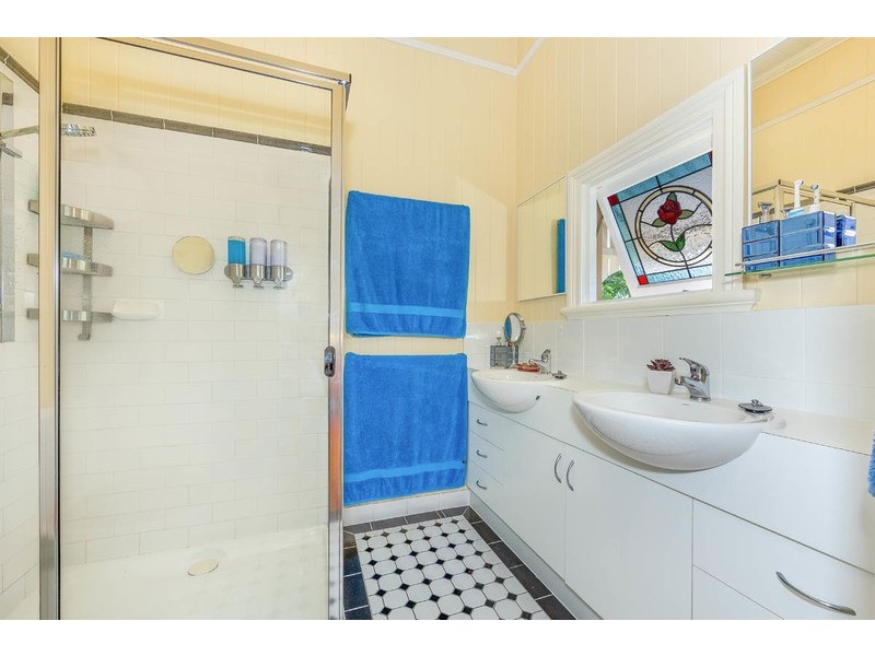 51 Bunya Street, Greenslopes QLD 4120