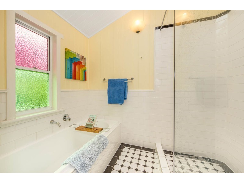 51 Bunya Street, Greenslopes QLD 4120