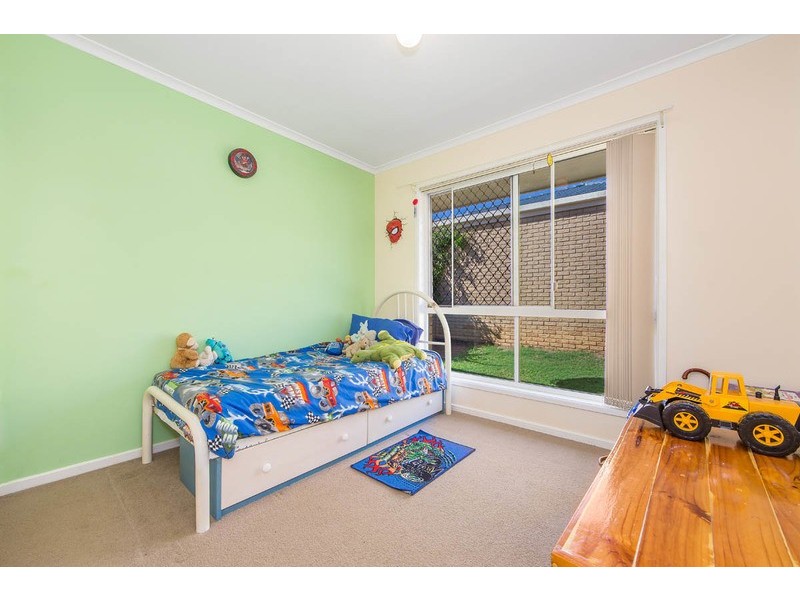 4 Hauff Close, Eagleby QLD 4207