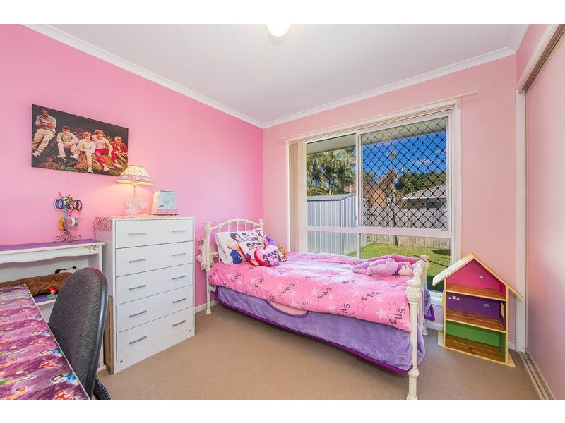 4 Hauff Close, Eagleby QLD 4207