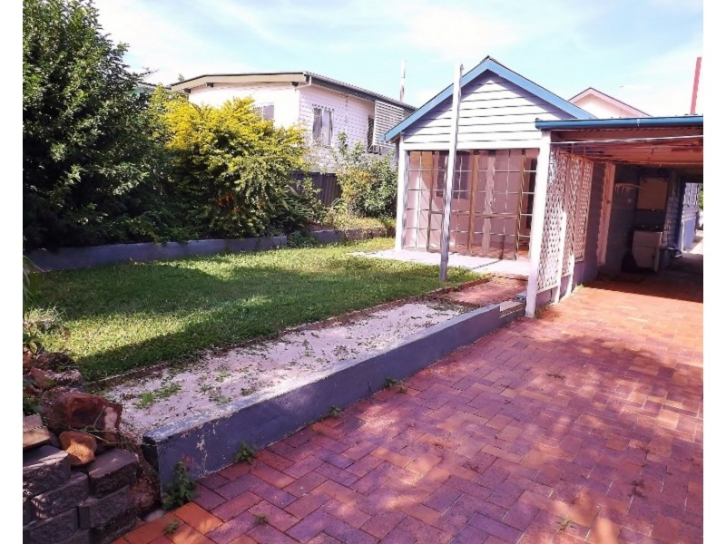 87 Adam Street, Wynnum QLD 4178
