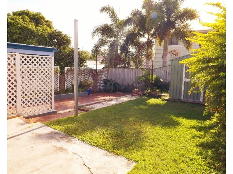 87 Adam Street, Wynnum QLD 4178