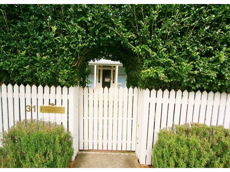 31 Dutton Street, Dutton Park QLD 4102