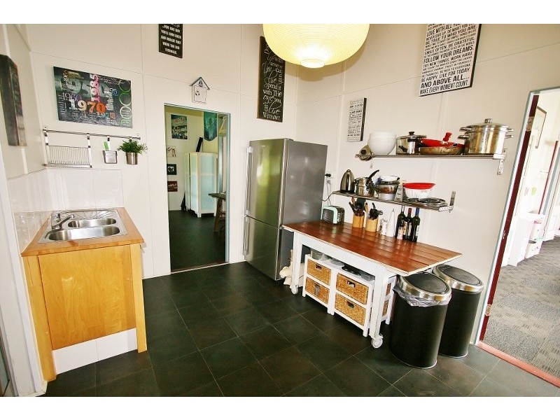 31 Dutton Street, Dutton Park QLD 4102