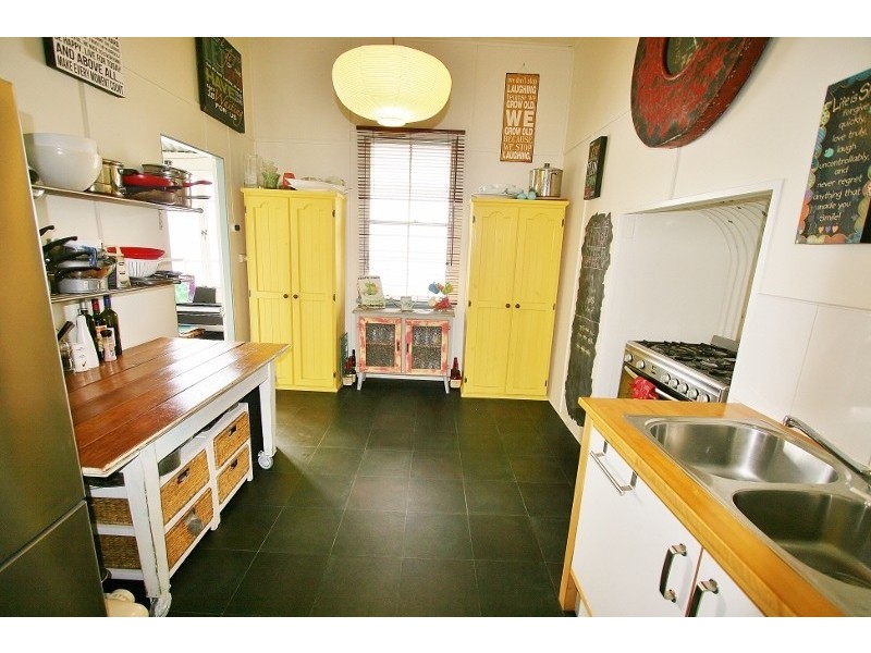 31 Dutton Street, Dutton Park QLD 4102