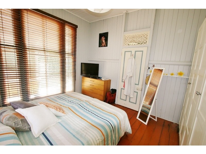 31 Dutton Street, Dutton Park QLD 4102