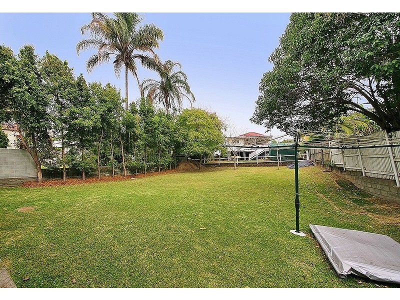 31 Dutton Street, Dutton Park QLD 4102