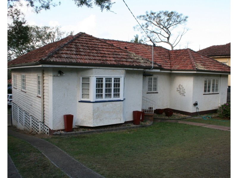 24 Benbow Street, Tarragindi QLD 4121