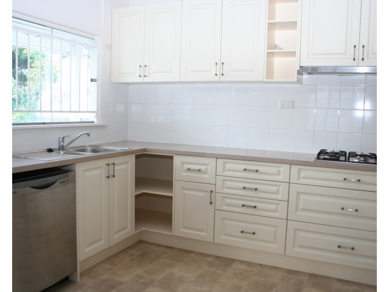 24 Benbow Street, Tarragindi QLD 4121