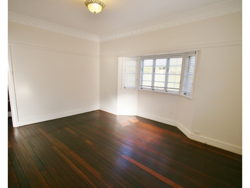 24 Benbow Street, Tarragindi QLD 4121