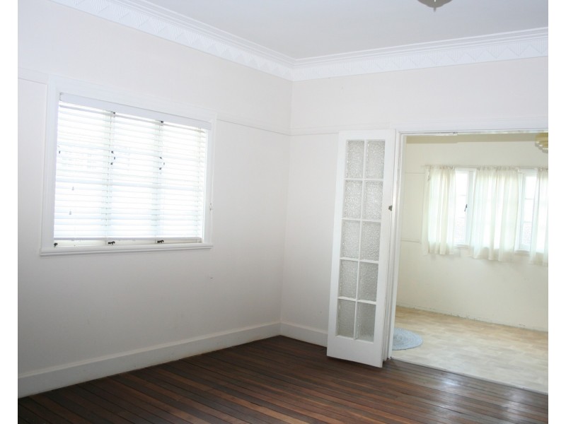 24 Benbow Street, Tarragindi QLD 4121