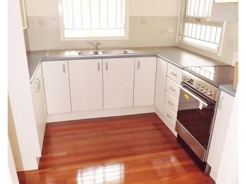 52 Wilbur Street, Holland Park QLD 4121