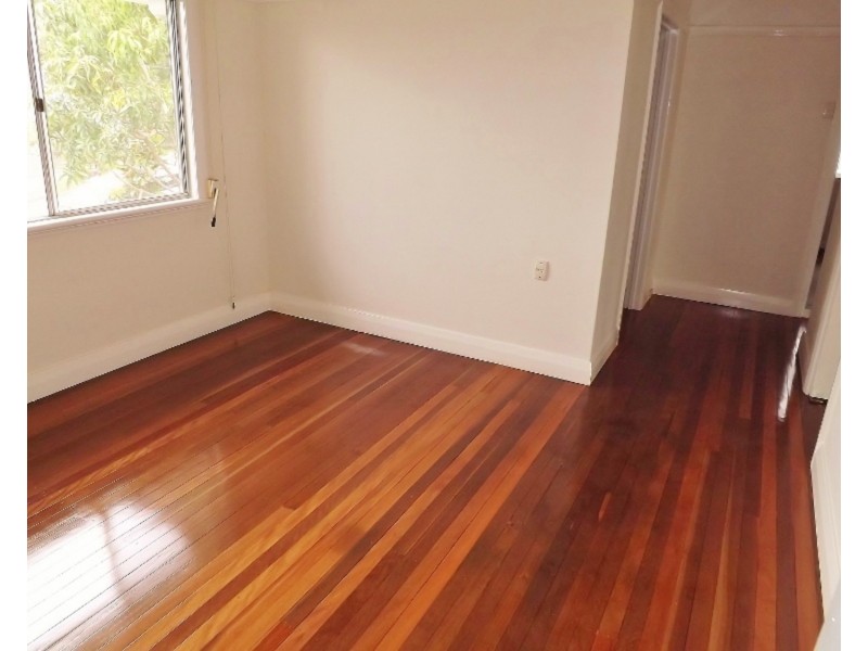 52 Wilbur Street, Holland Park QLD 4121