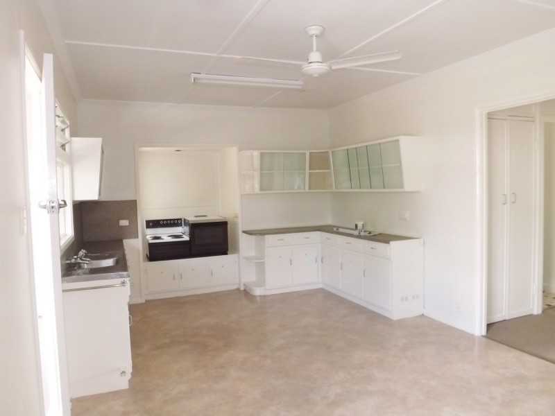 282 Creek Road, Mount Gravatt East QLD 4122