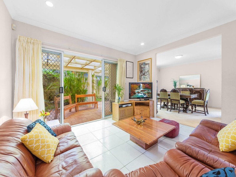 28 Hanrahan Street, Robertson QLD 4109