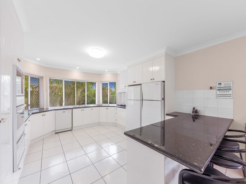 28 Hanrahan Street, Robertson QLD 4109