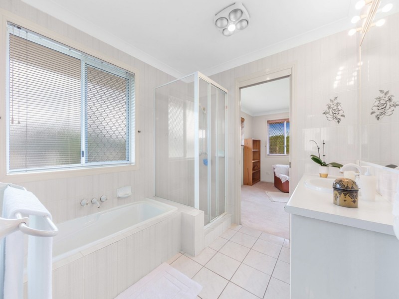 28 Hanrahan Street, Robertson QLD 4109