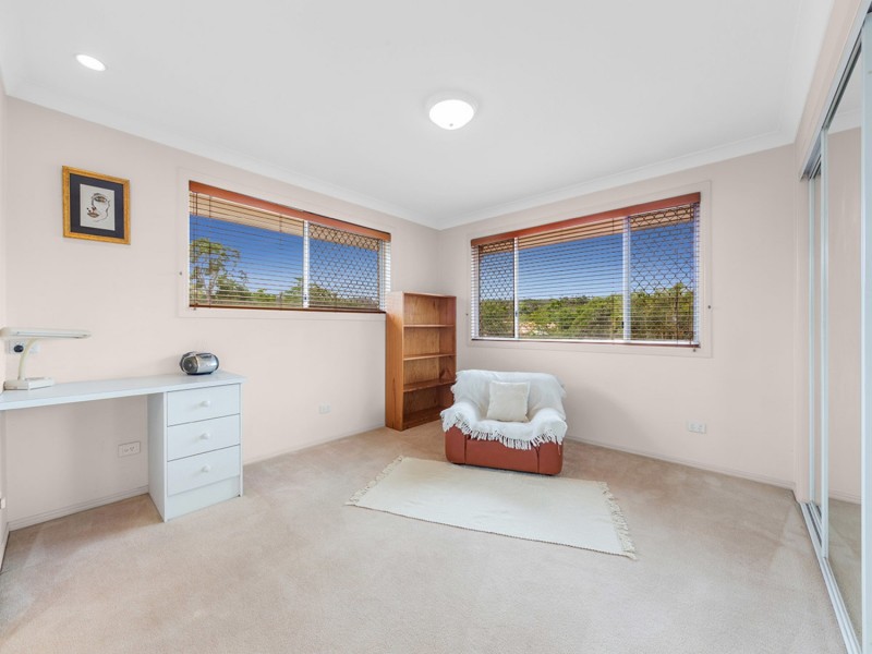 28 Hanrahan Street, Robertson QLD 4109