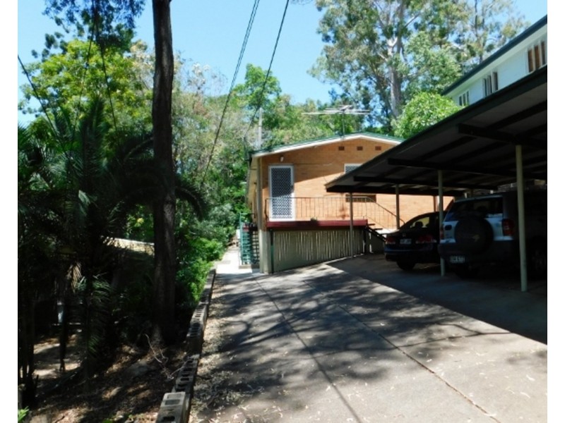 4/24 Twelfth Avenue, St Lucia QLD 4067