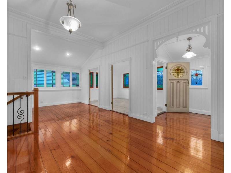 3A Dover Street, Hawthorne QLD 4171