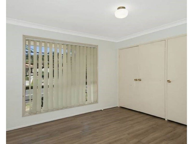 24 Tregana Circuit, Edens Landing QLD 4207