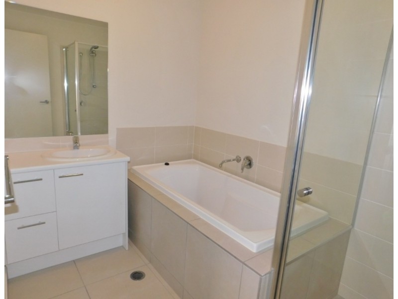 15 Lahey Cove, Coomera QLD 4209