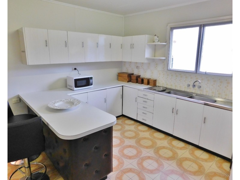 33 Victoria Terrace, Annerley QLD 4103