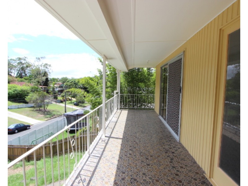 14A Flynn Street, Holland Park West QLD 4121