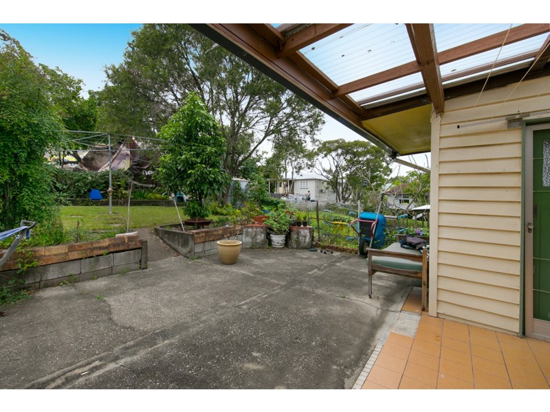 10 Wylie Avenue, Coorparoo QLD 4151