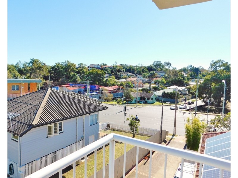 3/845 Logan Road, Holland Park West QLD 4121