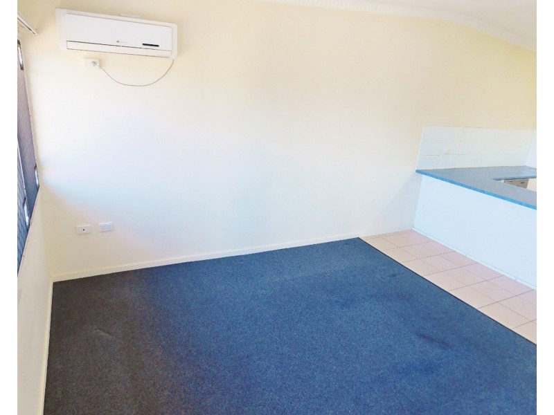 3/845 Logan Road, Holland Park West QLD 4121