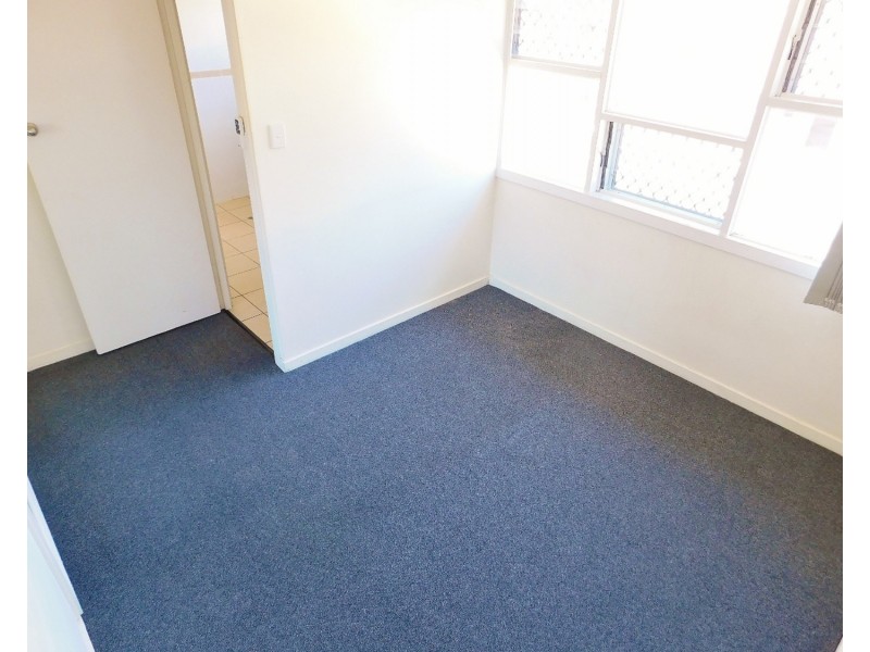 3/845 Logan Road, Holland Park West QLD 4121