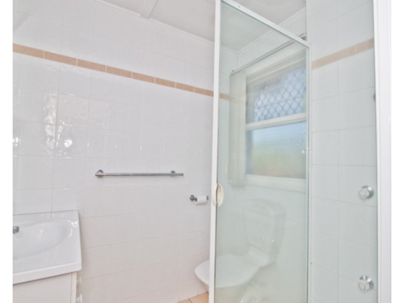 3/845 Logan Road, Holland Park West QLD 4121