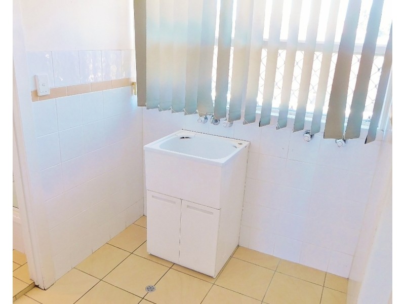 3/845 Logan Road, Holland Park West QLD 4121