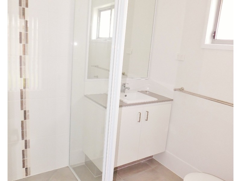 16 Woodrose Circuit, Pimpama QLD 4209