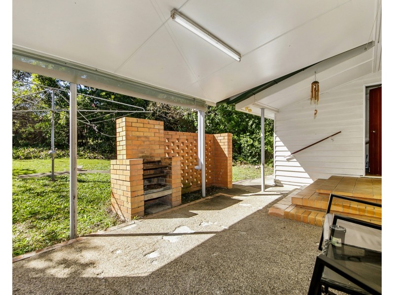 10 Hexham Street, Tarragindi QLD 4121