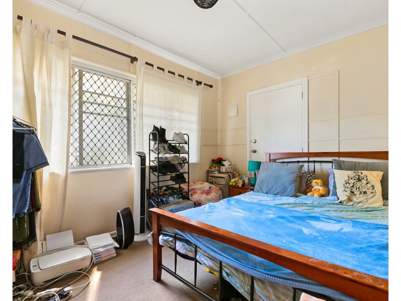 10 Hexham Street, Tarragindi QLD 4121