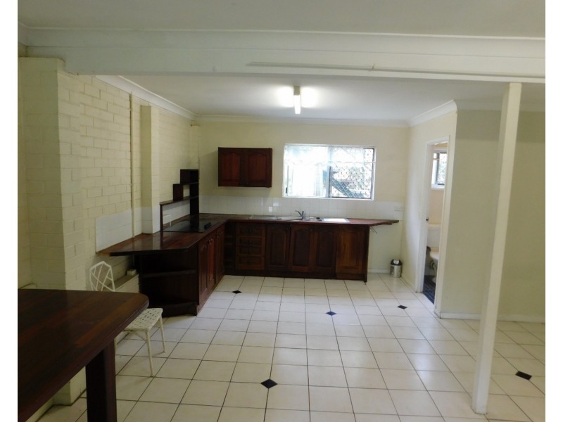 5 Brinkworth Place, Indooroopilly QLD 4068