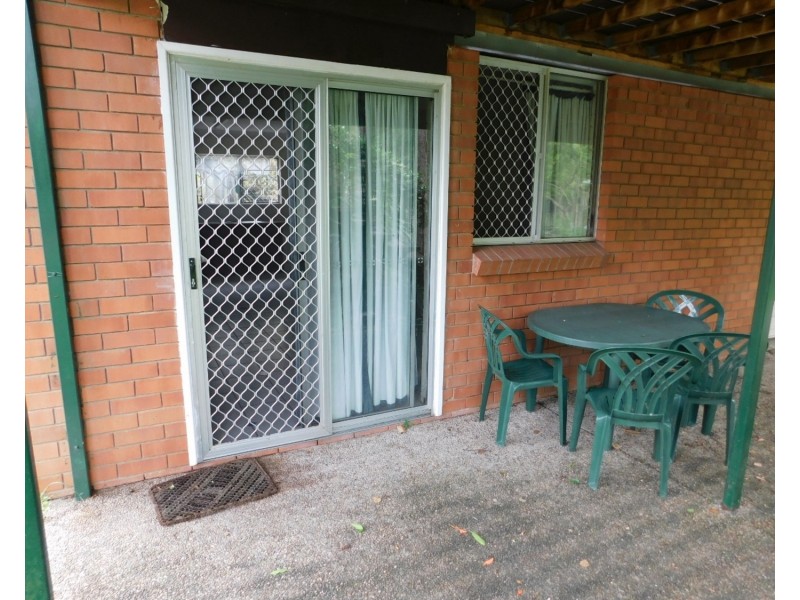 5 Brinkworth Place, Indooroopilly QLD 4068