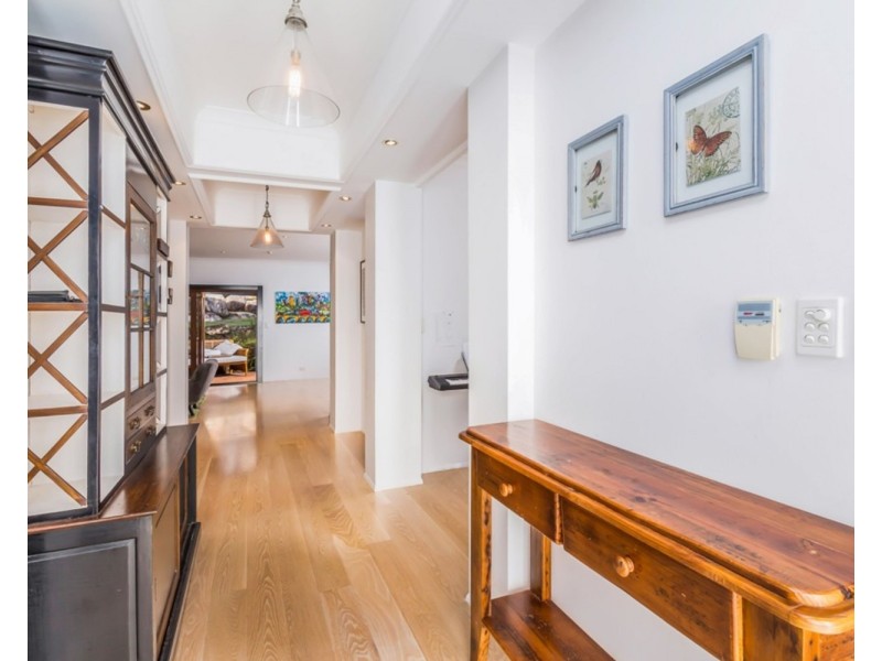 9 Madison Place, Carina QLD 4152