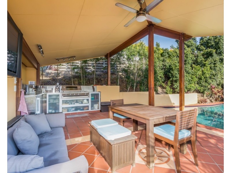 9 Madison Place, Carina QLD 4152