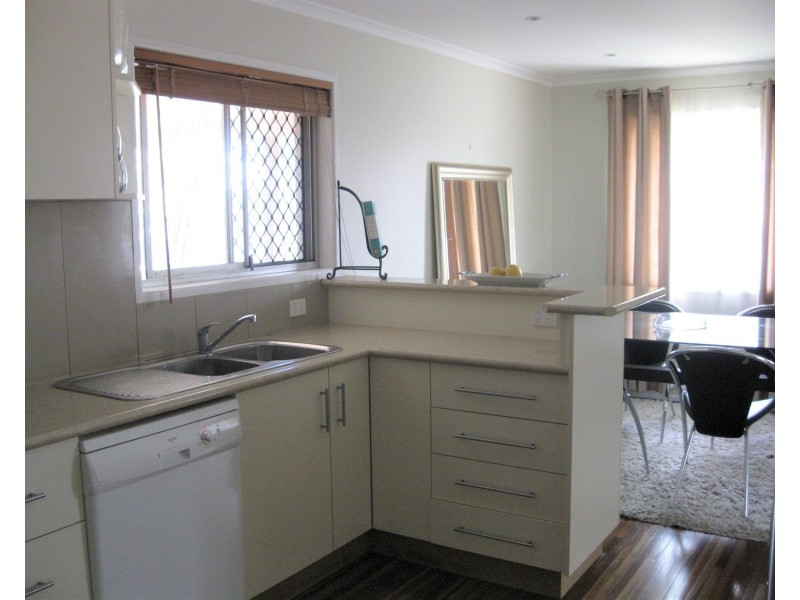 5 Marigold Street, Centenary Heights QLD 4350