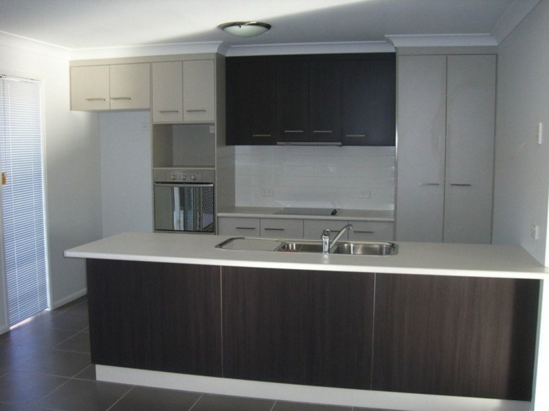 2/28 Wareena Crescent, Glenvale QLD 4350