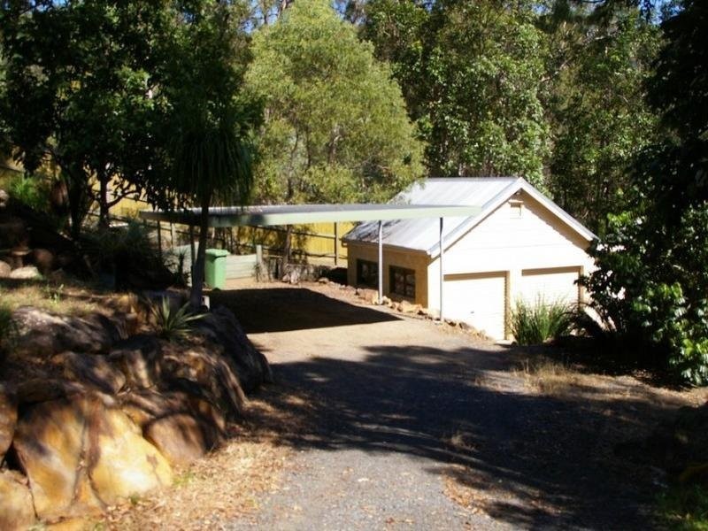 16 Gordon Crescent, Withcott QLD 4352
