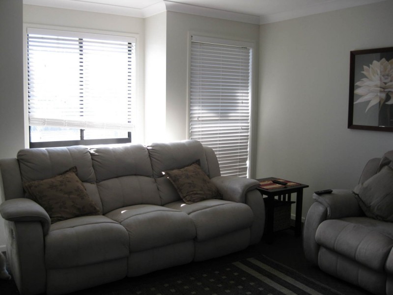 14 Patron Crescent, Glenvale QLD 4350