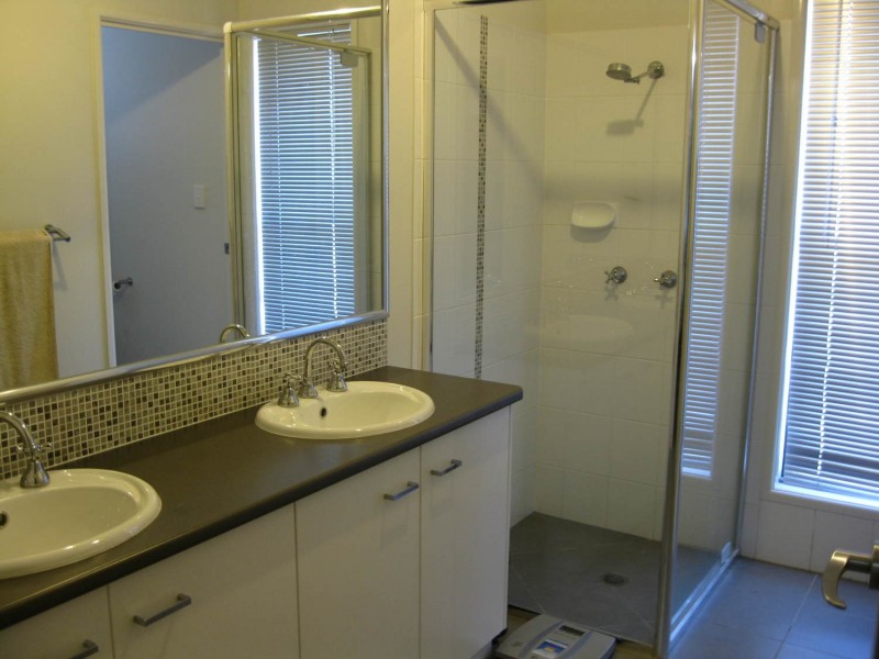 14 Patron Crescent, Glenvale QLD 4350