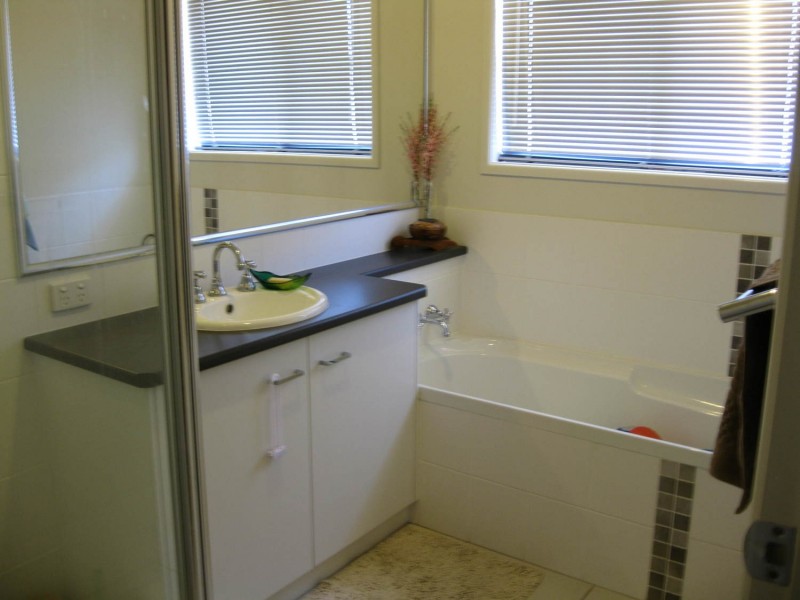 14 Patron Crescent, Glenvale QLD 4350