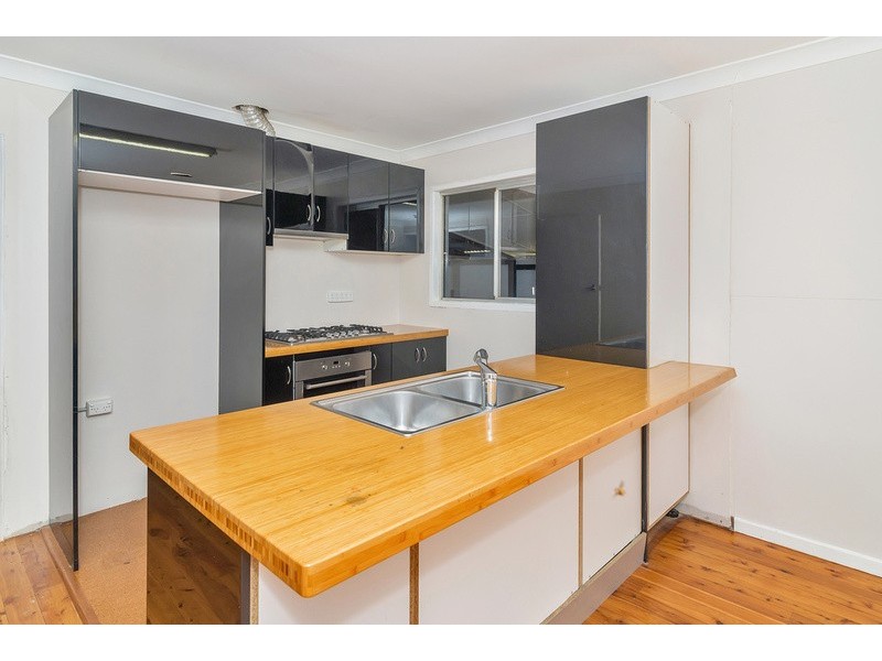 317 Tor Street, Wilsonton QLD 4350